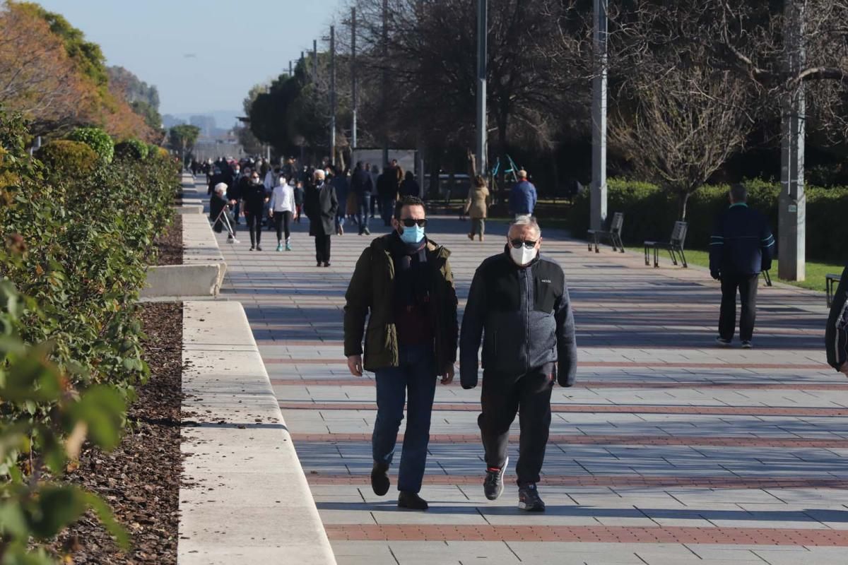 Navidad en Córdoba: El sol y las compras se imponen al frío