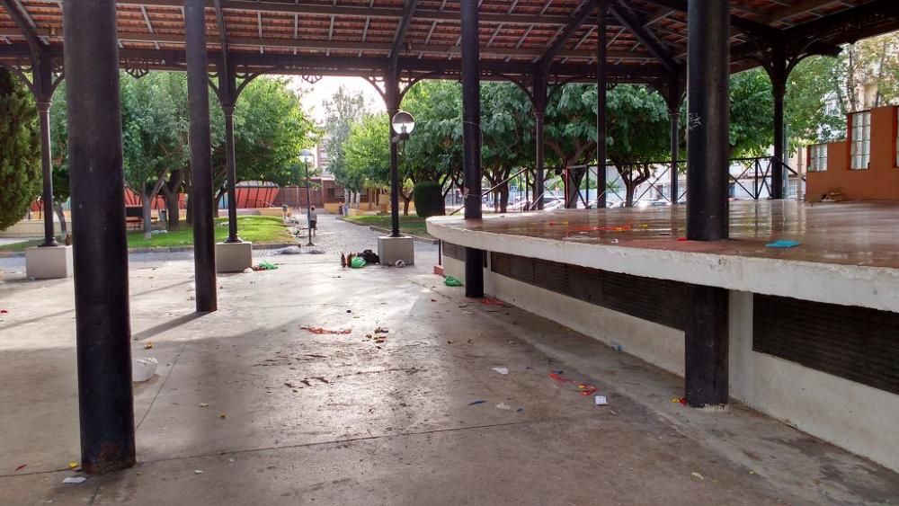 El barrio de San Basilio se despierta lleno de bas