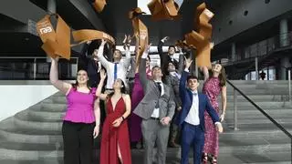 Más de 300 diplomas en la despedida más multitudinaria