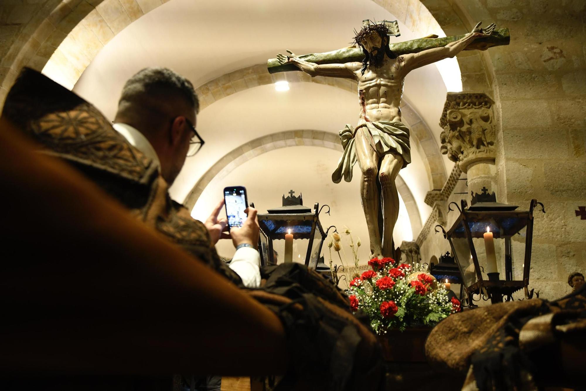 GALERÍA | Procesión de las Capas Prdas