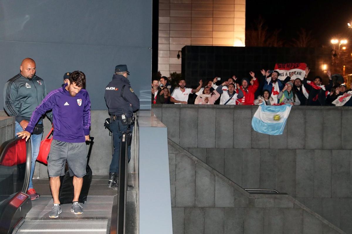 Soccer Football - River Plate arrive in Madrid ahead of Copa Libertadores final - Eurostars Madrid Tower, Madrid, Spain - December 6, 2018. River Plate’s Leonardo Ponzio arrives at the hotel. REUTERS/Susana Vera