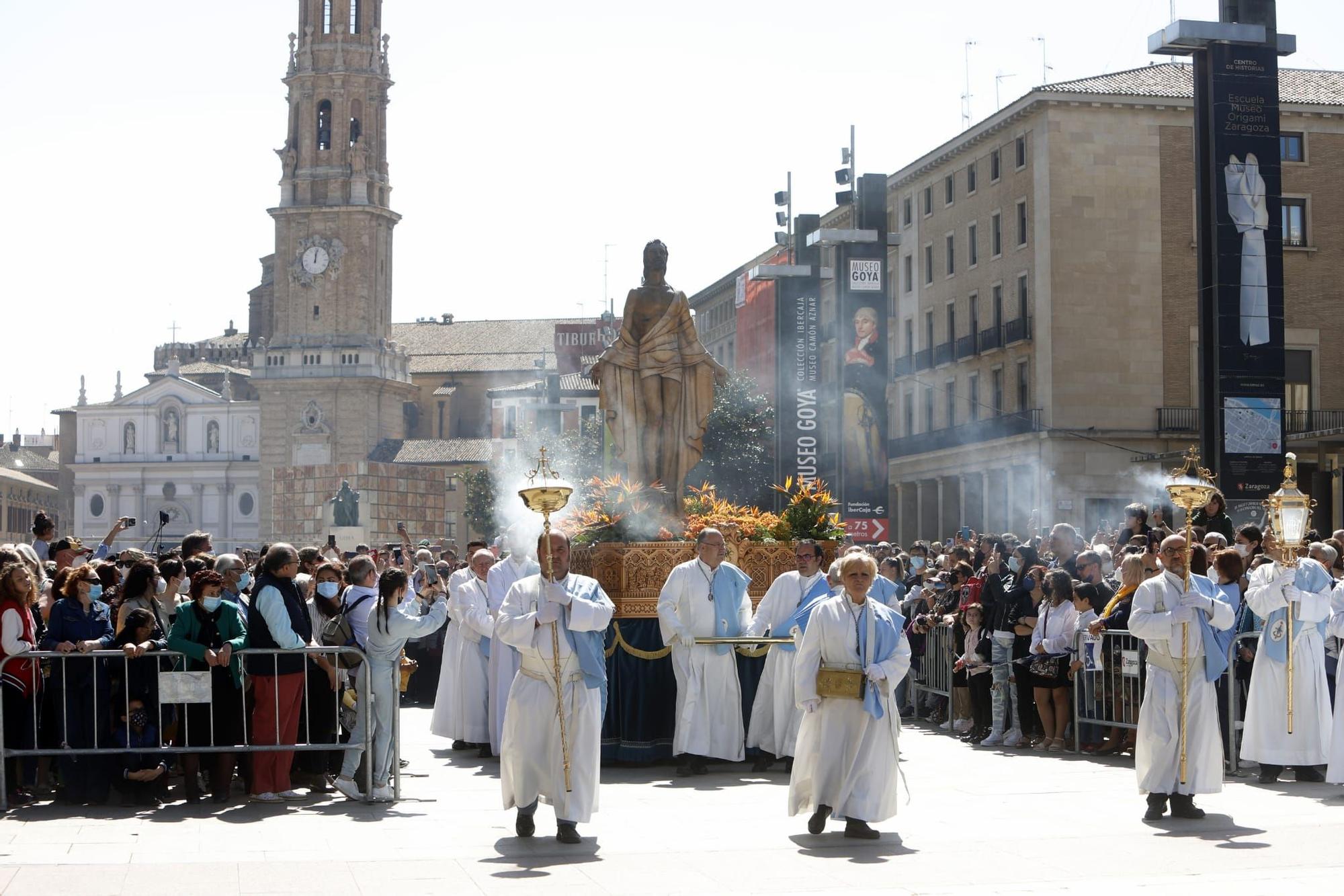 Domingo de Resurrección en Zaragoza: procesión del Encuentro Glorioso, en imágenes