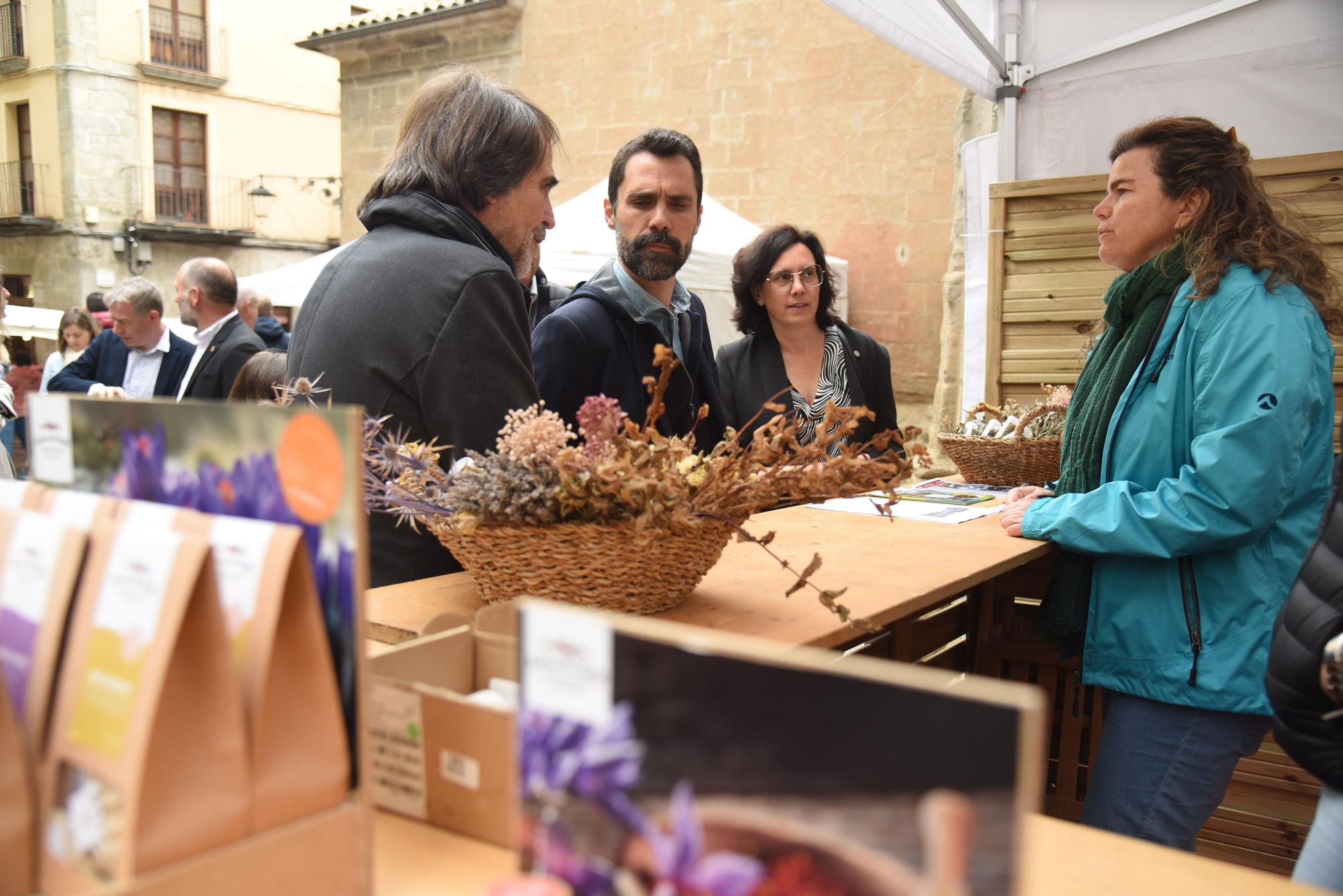 La Fira de Sant Isidre de Solsona obre amb ambient, però pendent del cel