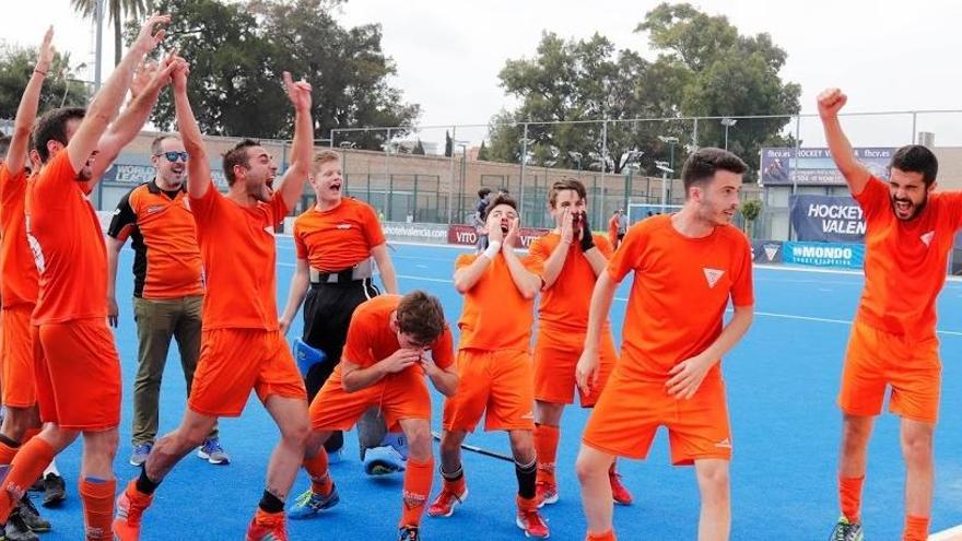 El Giner de los Ríos sube a División de Honor B de hockey