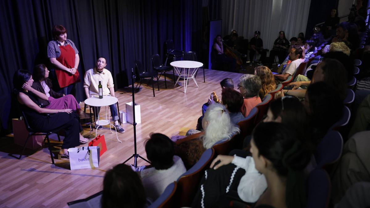 Un momento del estreno de 'Una vivienda digna', este jueves en la UIB.