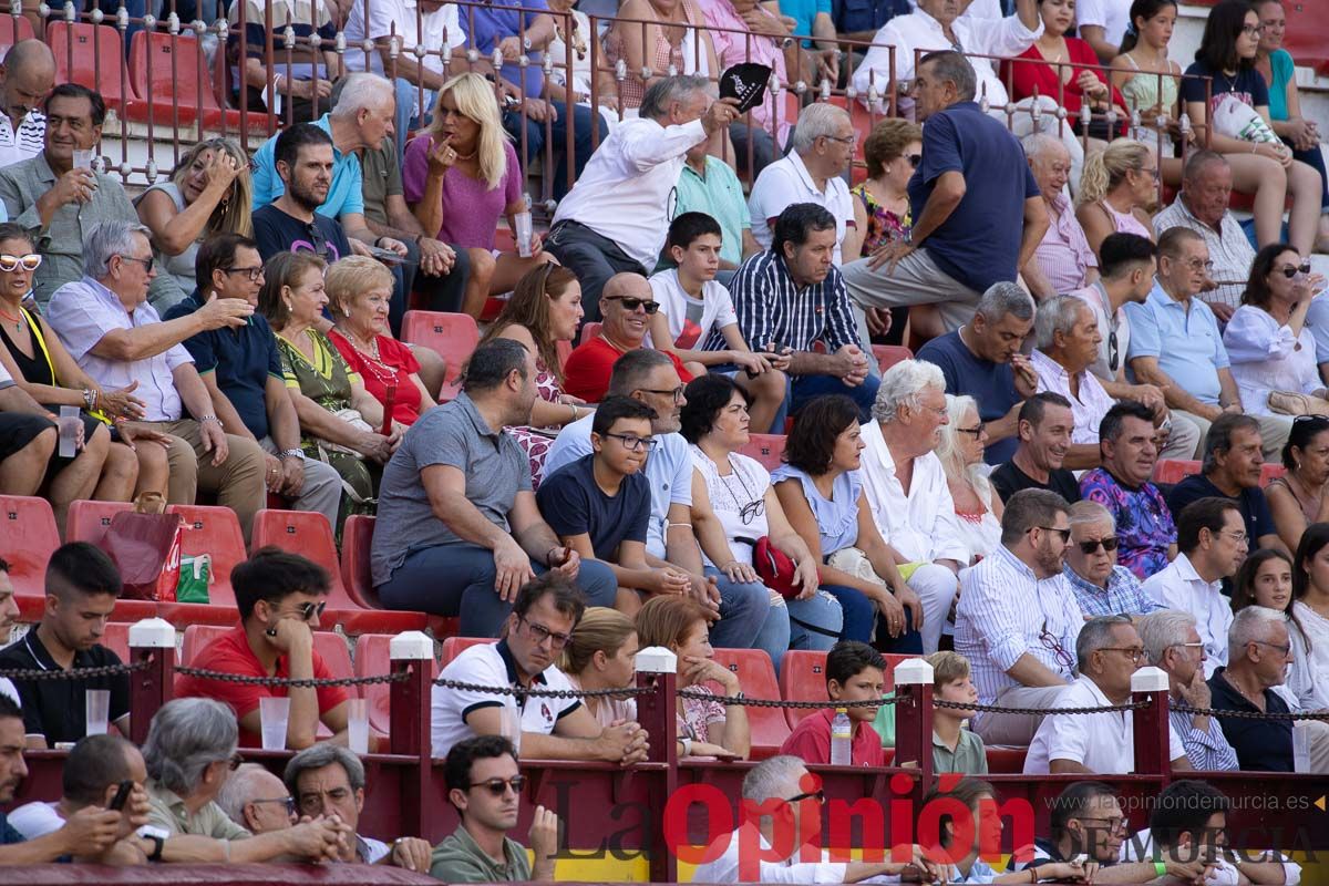 Así se vivió en los graderías la primera novillada de la Feria de Murcia