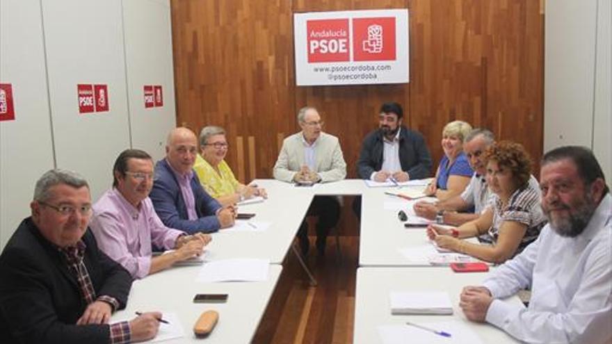 PSOE y UGT critican la precariedad que ha generado la reforma laboral