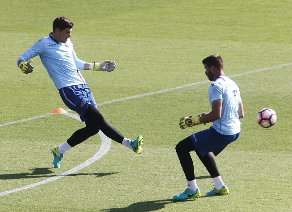 Las mejores imágenes del entrenamiento del Levante UD