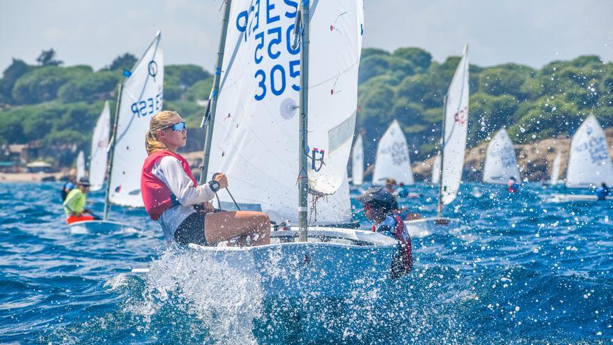 Més de 120 embarcacions a l’aigua per celebrar la Festa Major de l’Escala al Club Nàutic