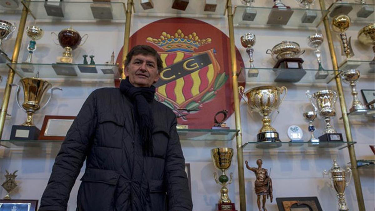 Josep Maria Andreu, en la sala de trofeos del club tarraconense