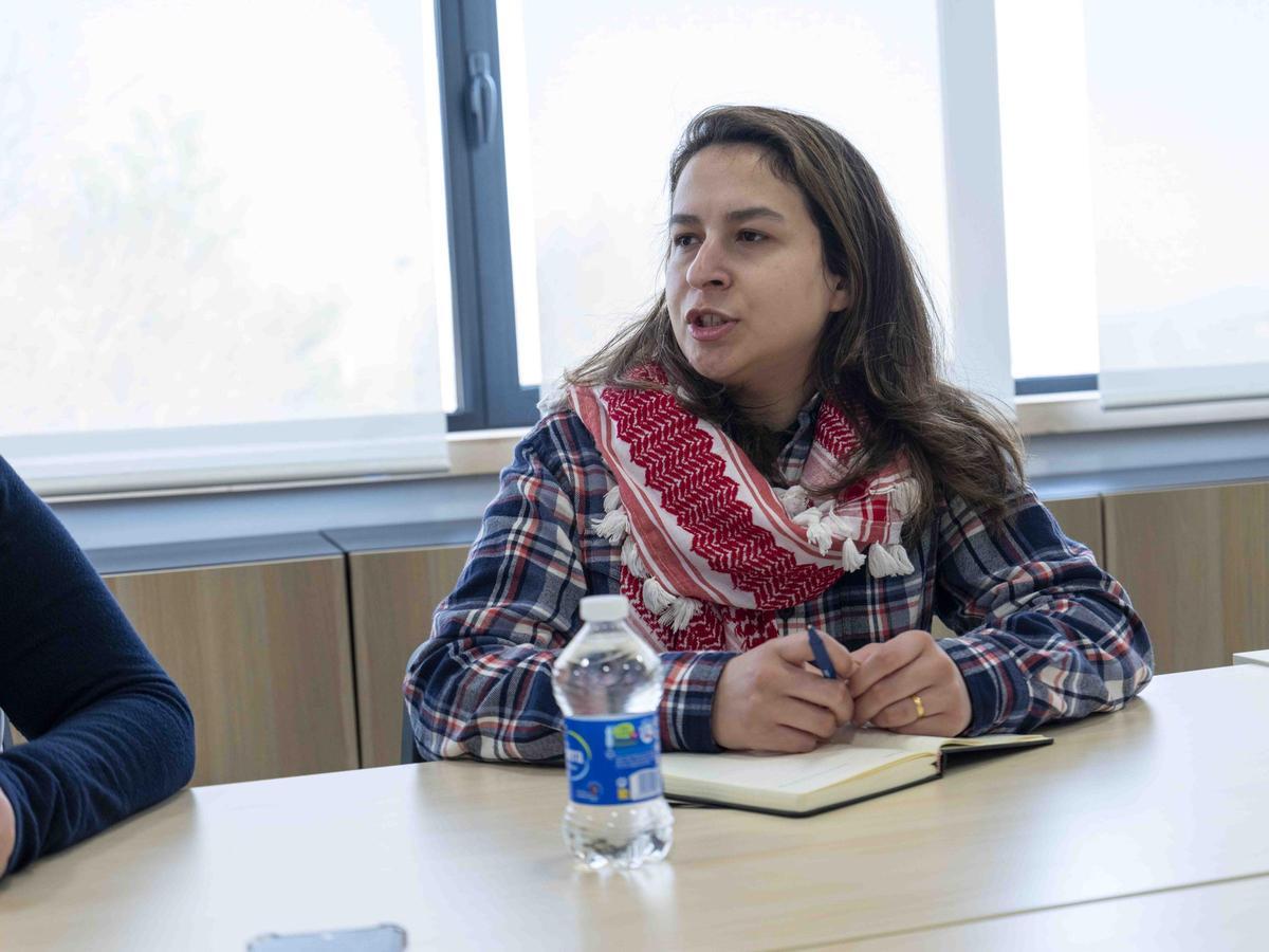 Sama Jaber, activista palestina, en su visita a Xàtiva.
