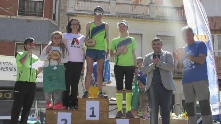 Las tres féminas valleras mejor clasificadas.