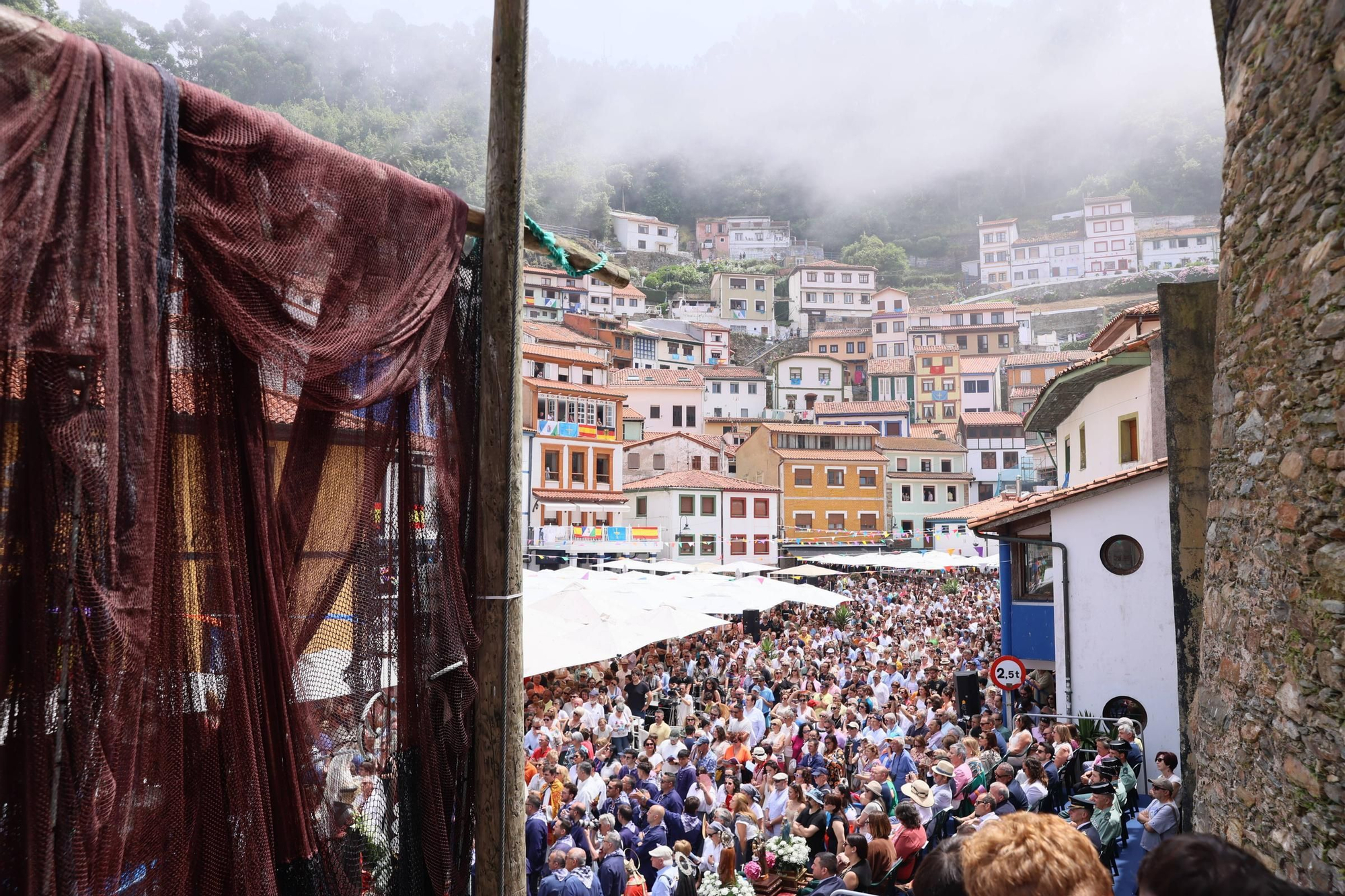 EN IMÁGENES: así fue el día de L'Amuravela en Cudillero