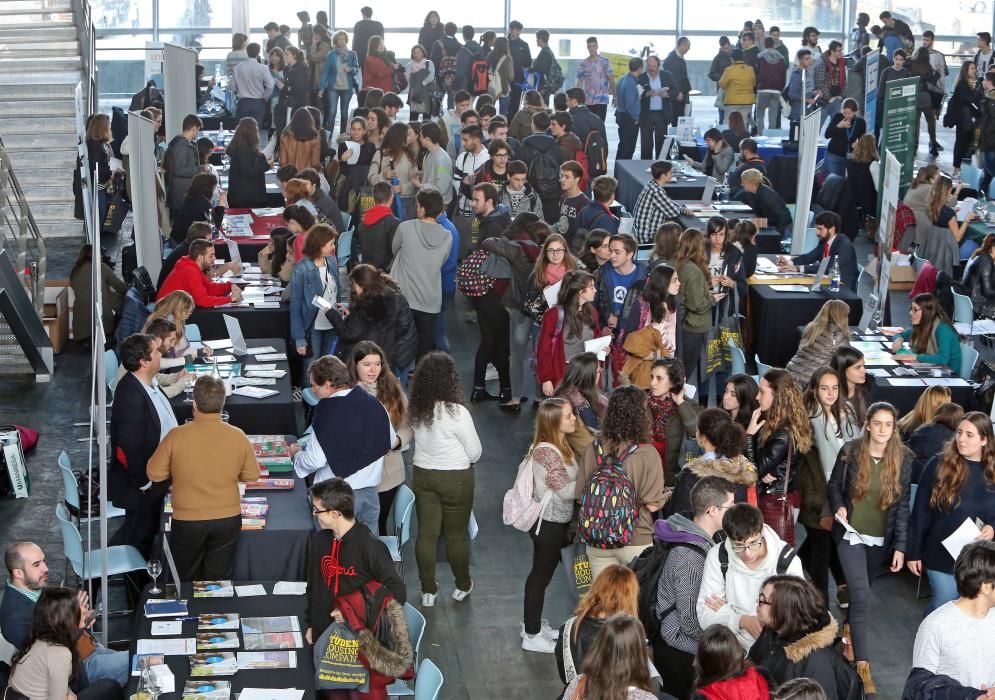 Treinta y cinco universidades echan sus redes en Vigo