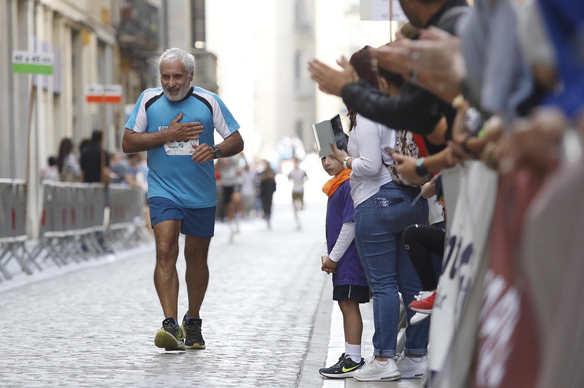 La cursa del carrer Nou torna a ser un èxit i aplega prop de 1.700 corredors