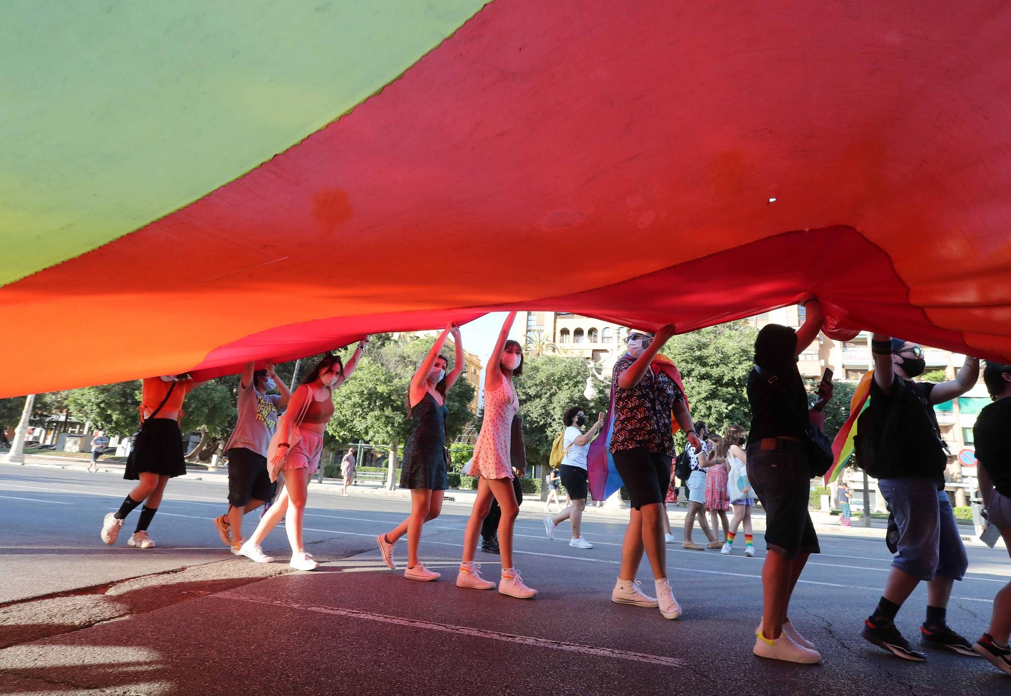 El dia del Orgullo LGTBI+ en València, fue una fiesta