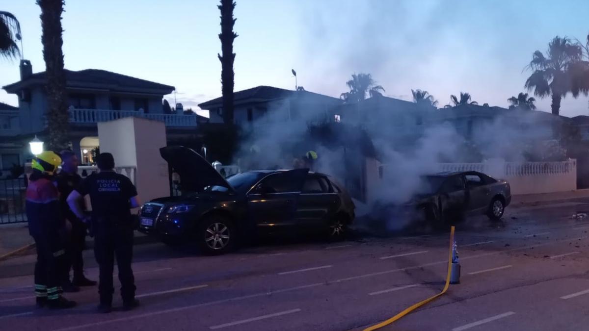 Hasta el lugar se han desplazado bomberos y Policía Local