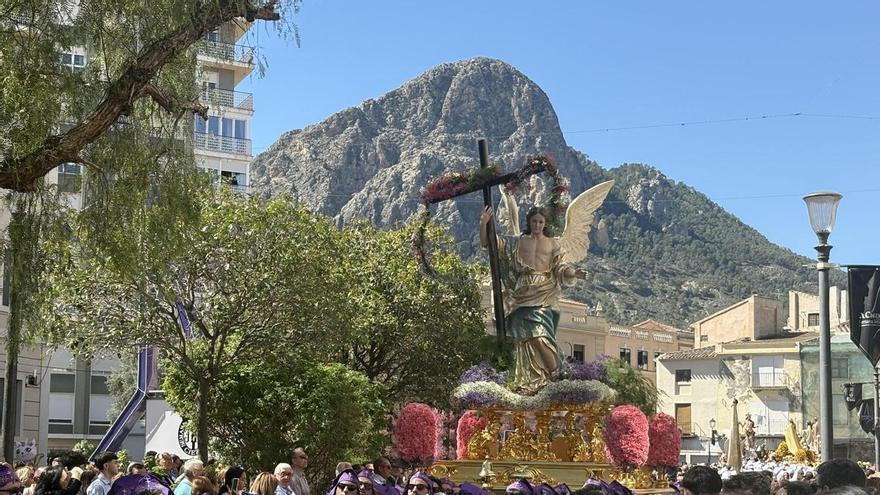 La alegría por la resurrección de Cristo fue el colofón espectacular de la Semana Santa de Cieza