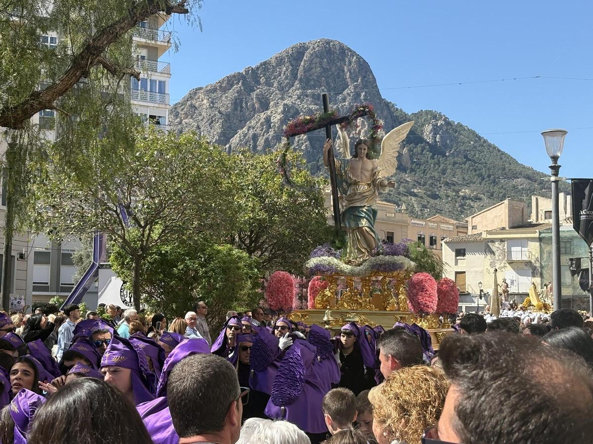 La procesión de 'El Resucitado' en Cieza
