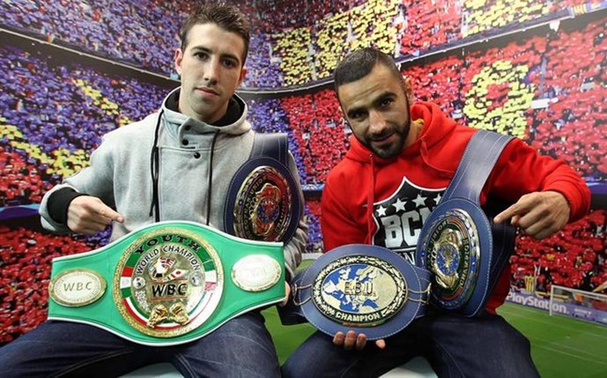 Sandor Martín y Juli Giner trajeron sus cinturones a la redacción de SPORT