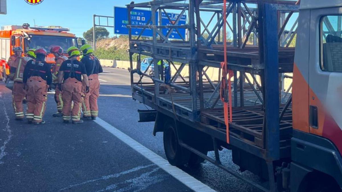 Accidente de un camión en la A-7.