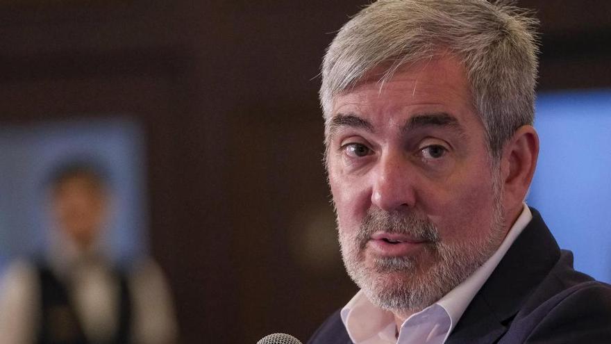 Clavijo afea a las comunidades que dicen estar &quot;saturadas&quot; para acoger menores: &quot;Que creen las plazas como las ha creado Canarias&quot;
