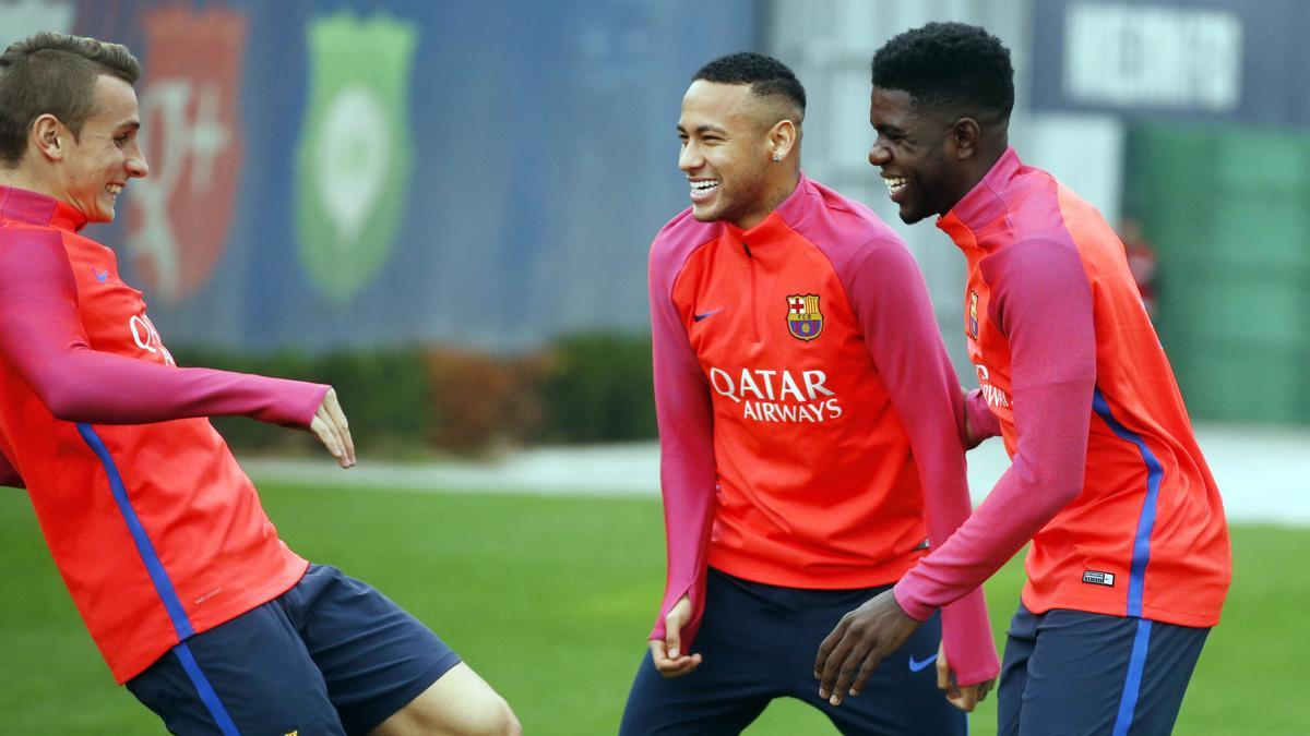 ENTRENAMIENTO DEL BARCELONA EN LA CIUDAD DEPORTIVA. ciudad deportiva joan gamper