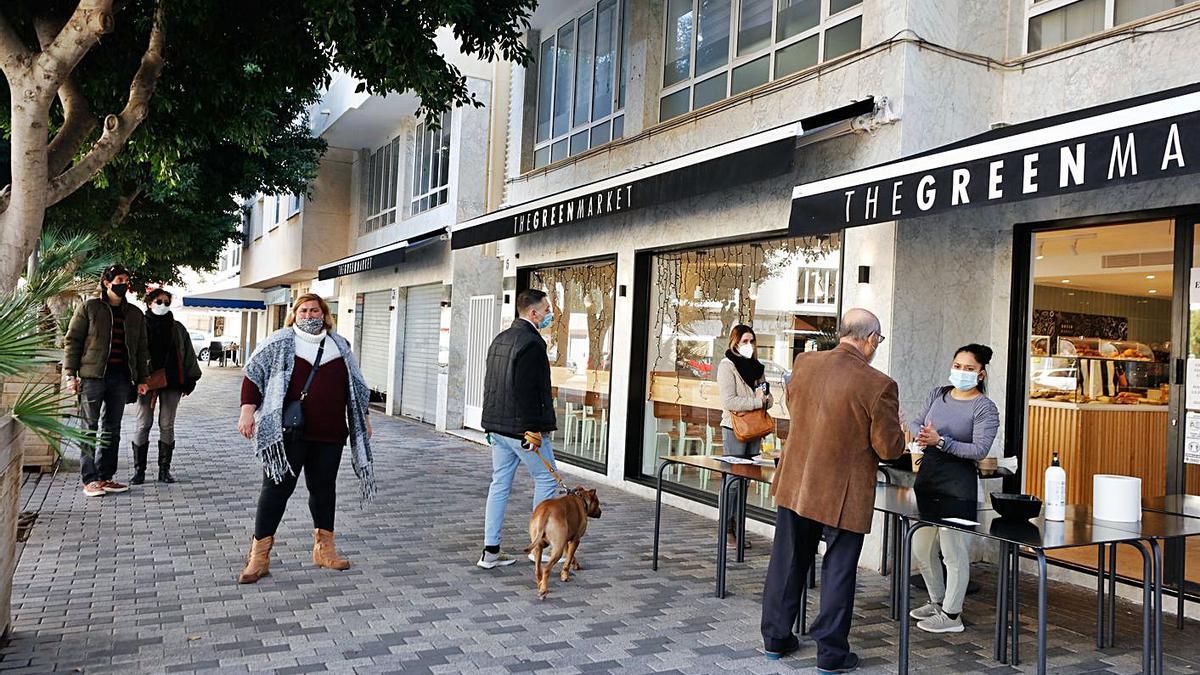 Los establecimientos de restauración sólo pueden servir a domicilio o para llevar.