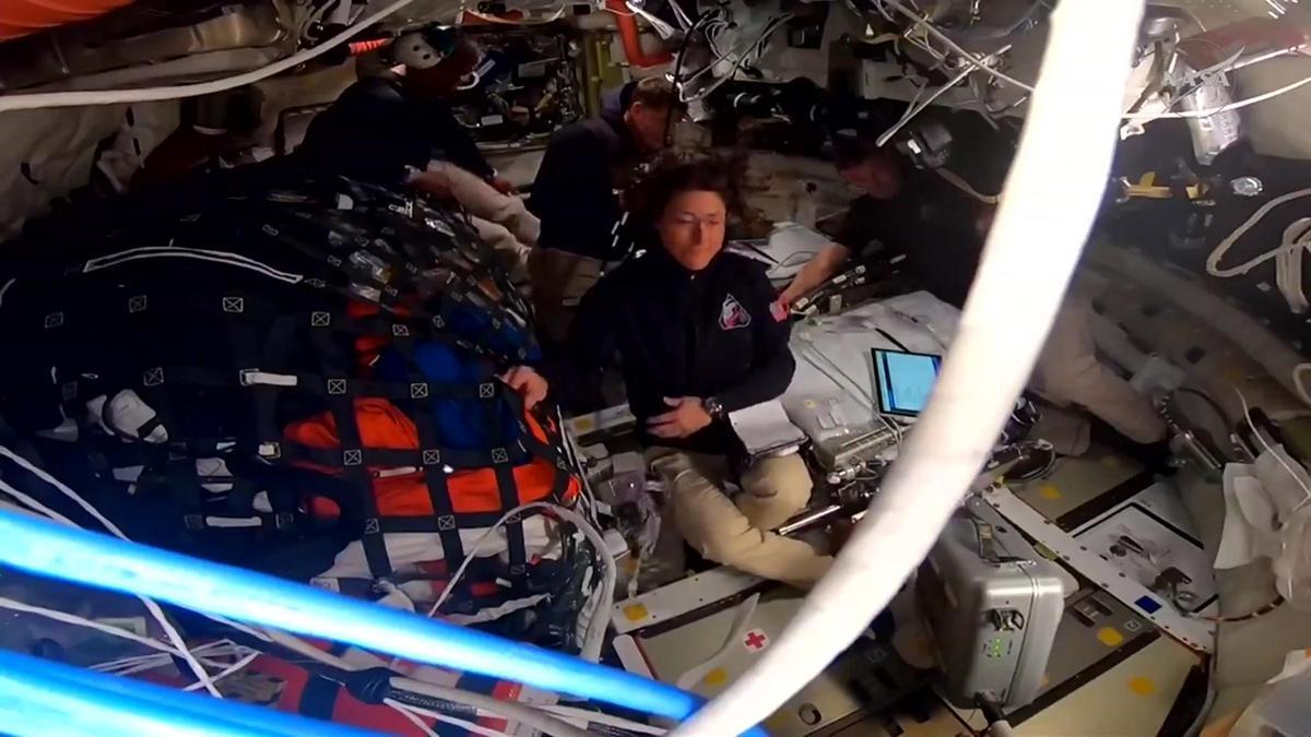 Este es el momento en el que los astronautas de la misión Artemis baten el récord y se convierten en los humanos que han viajado más lejos de la Tierra