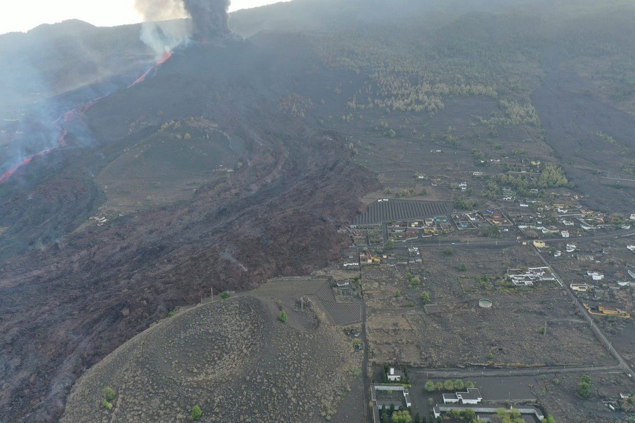 El avance de la lava del volcán de La Palma, a vista de pájaro en el décimo día de erupción