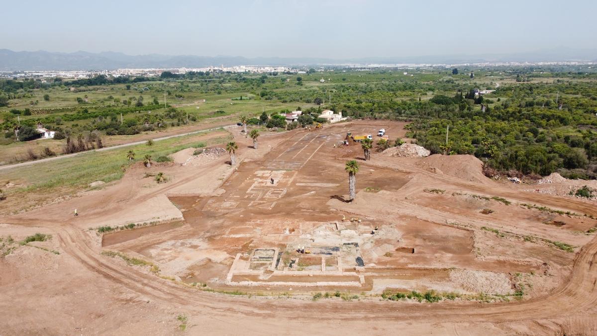 La visita virtual incluye espectaculares imágenes a vista de dron del lugar.