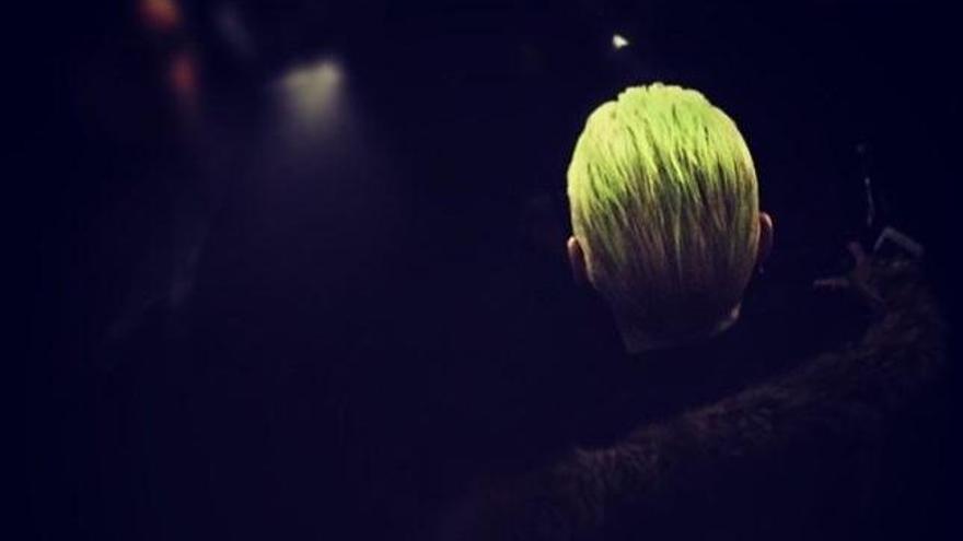 Jared Leto se tiñe el pelo de verde.