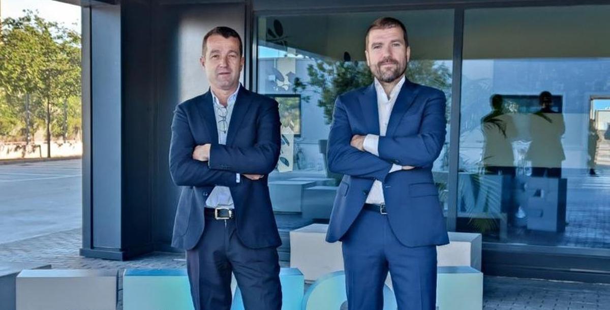 De izquierda derecha, los hermanos Escribano: Ángel Escribano y Javier Escribano.