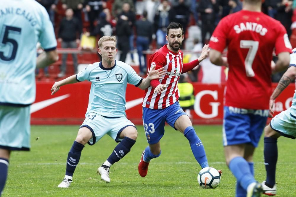 El partido entre el Real Sporting y el Numancia, en imágenes