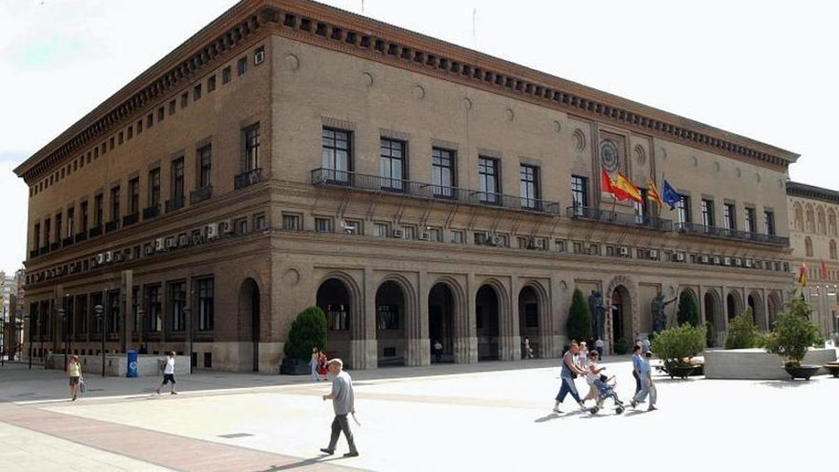 Sede principal del Ayuntamiento de Zaragoza, en la plaza del Pilar.