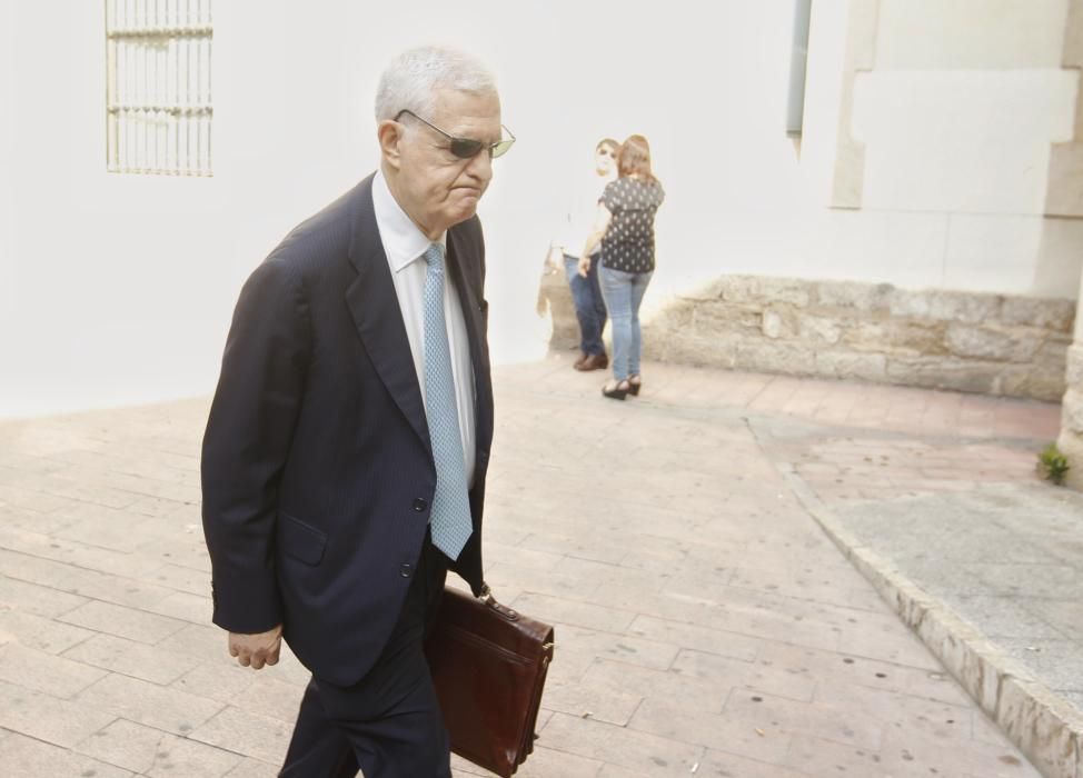 Reanudan el juicio contra Alperi y tres empresarios por fraude fiscal y cohecho