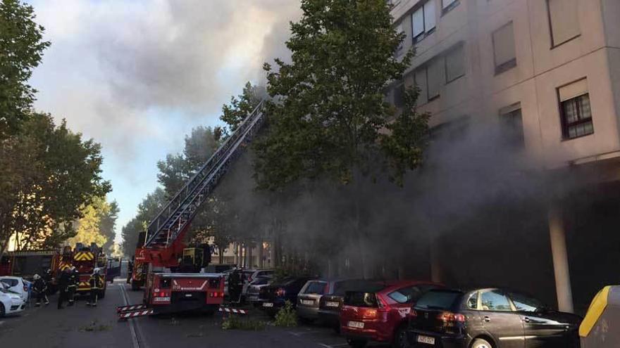 Quince intoxicados en el incendio de un restaurante chino en Pinto