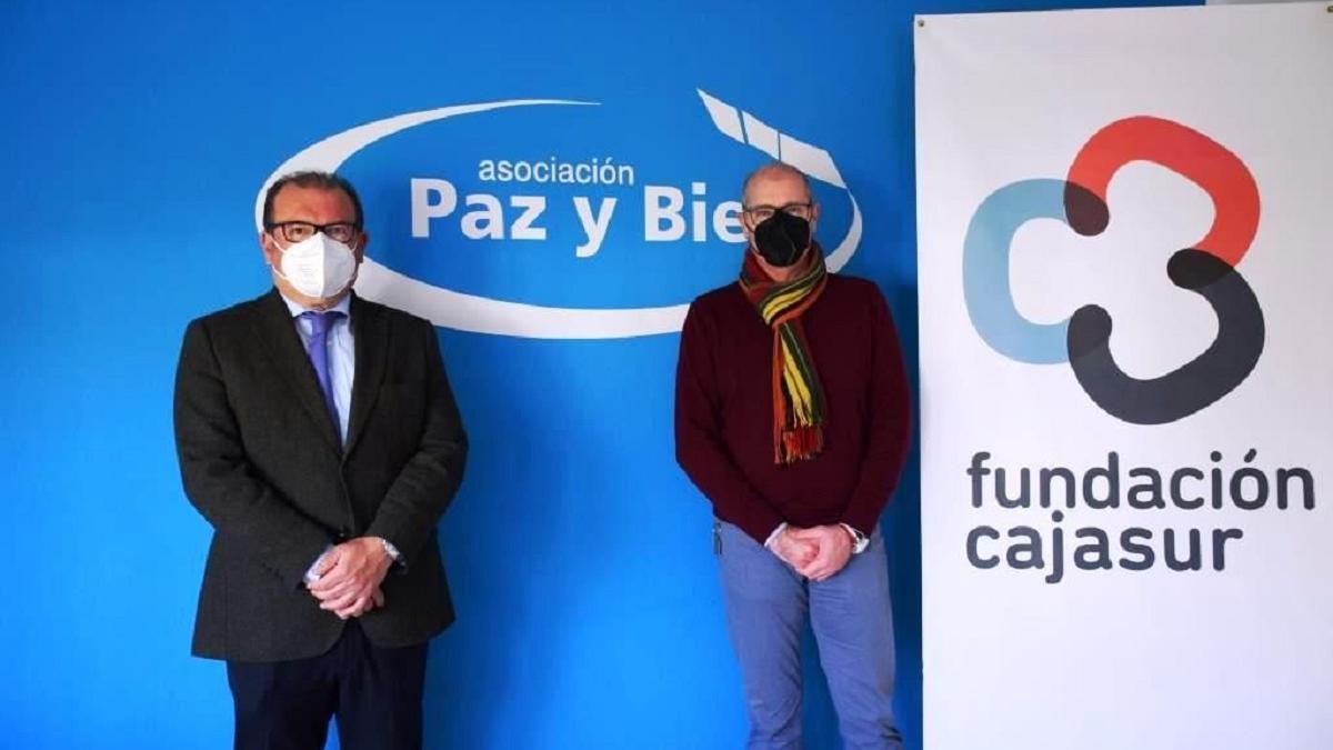 Cajasur colabora con la asociación Paz y Bien.