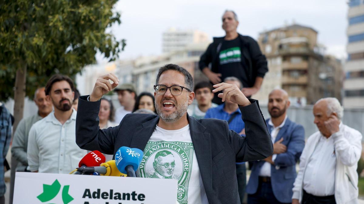 José Ignacio García (Adelante) dice que desde Málaga "echarán" a Juanma Moreno.