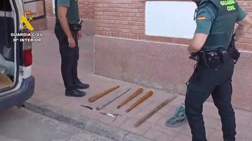 La Guardia Civil detiene a cinco personas en Campo Arañuelo por dar una paliza y secuestrar a un hombre y a su hijo