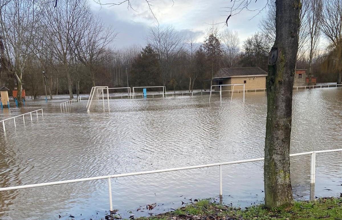 El campo de fútbol de Manganeses de la Polvorosa.