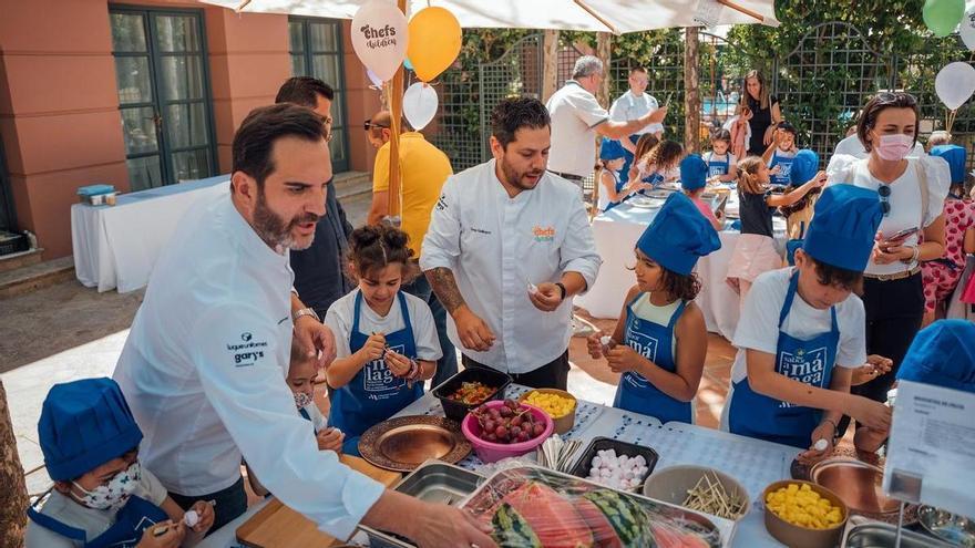 40 chefs con estrellas Michelin cocinan con 150 niños en el evento ChefsForChildren celebrado en Benahavís