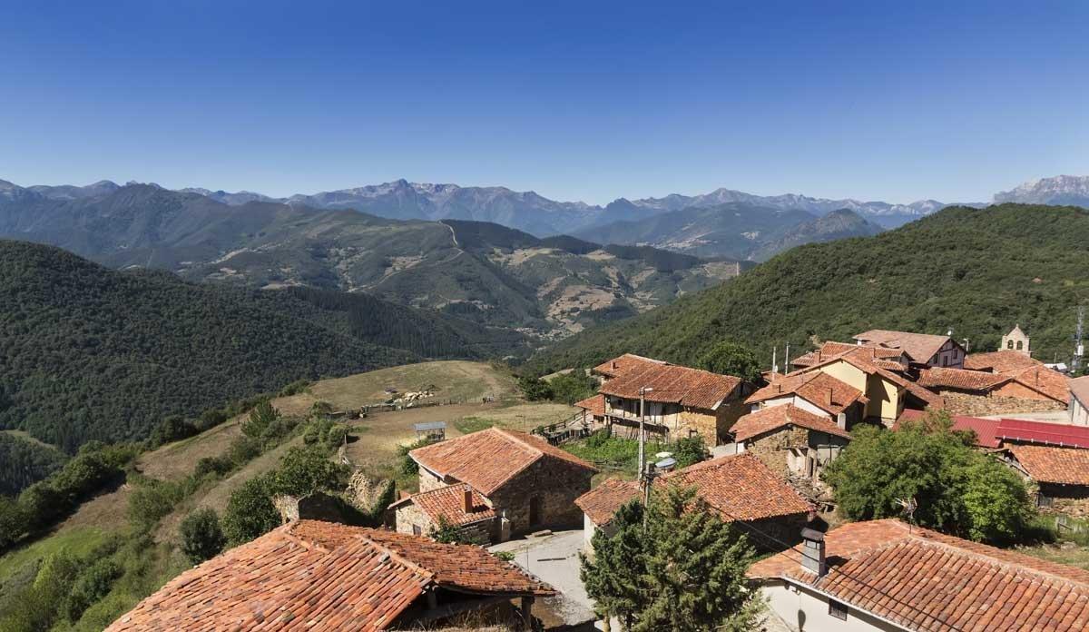 Liébana: Un paseo de altura por los Picos De Europa