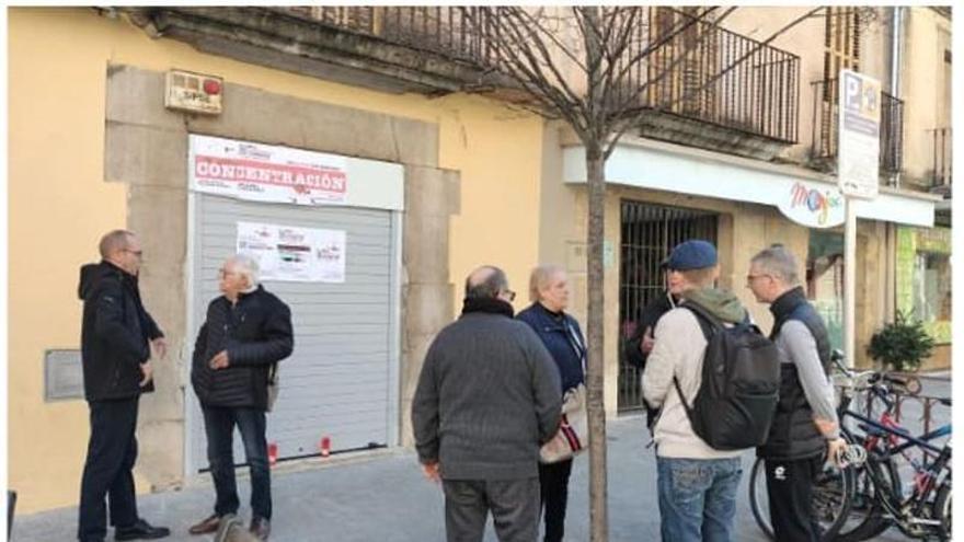 Una concentració a la Bisbal reclama reobrir el cas del crim de Los Faroles 30 anys després