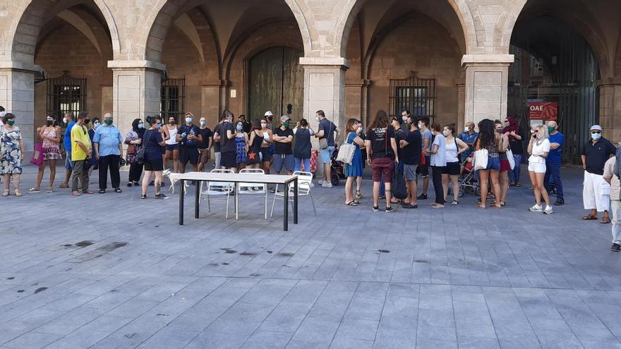 Imatge dels concentrats a la plaça Major de Manresa