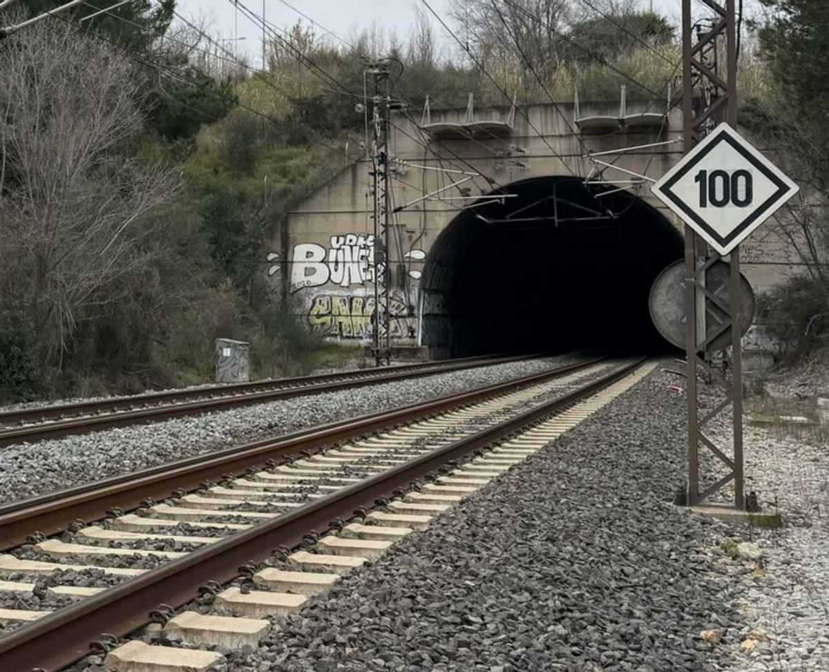 El bloqueig de les mercaderies al port obliga a reparar el túnel de Rubí | ALBERT SEGURA / ACN