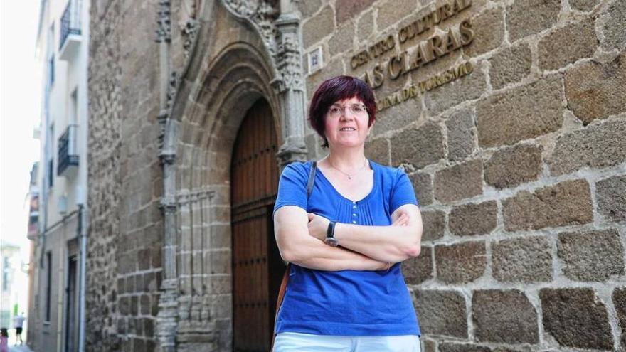 Esther Sánchez Calle,cronista oficial de Plasencia: &quot;Mi trabajo principal es divulgar la riqueza histórica de la ciudad&quot;