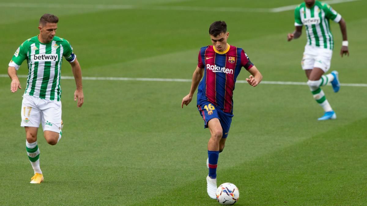 Joaquín, en un partido reciente junto a Gavi en el Camp Nou