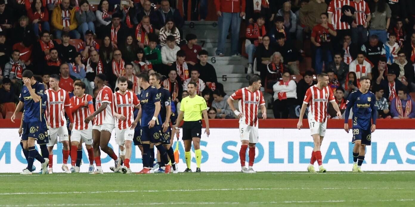 EN IMÁGENES: El Sporting - Tenerife disputado en El Molinón