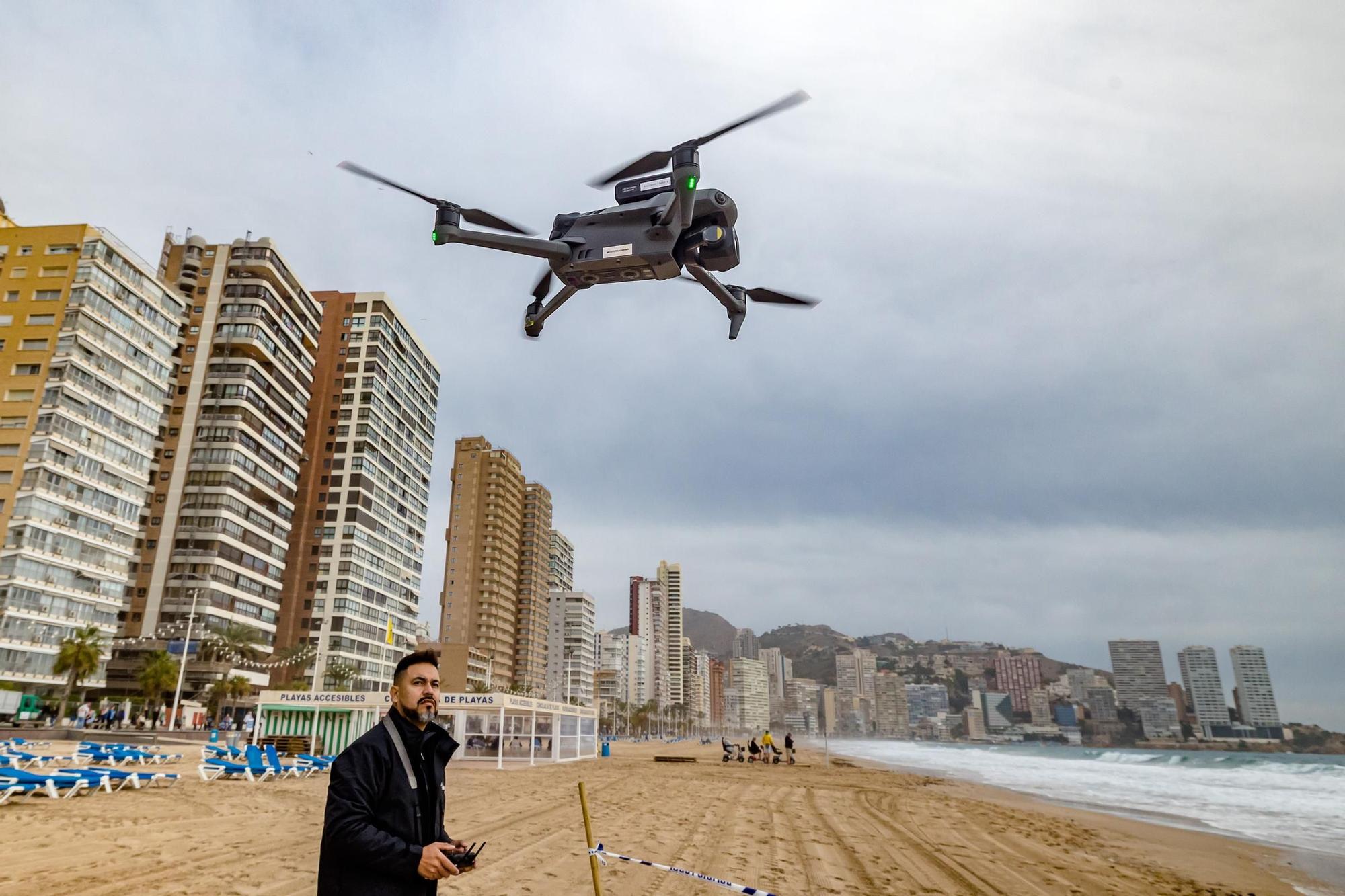 Prueba para gestionar el vuelo masivo de drones en Benidorm